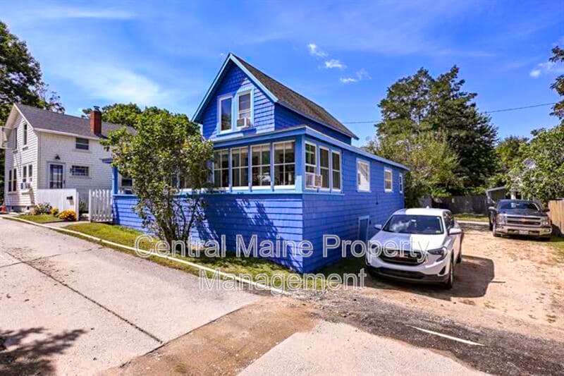 Old Orchard Beach House: 20 13th Street