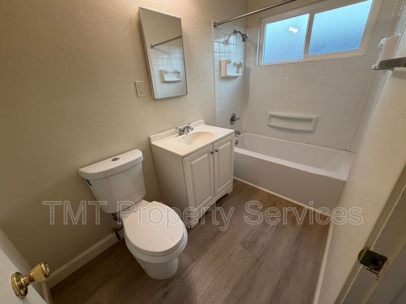 Sacramento Condo: 2530 S St