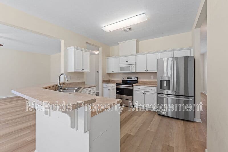 Martinez House: 3237 Riverstone Drive