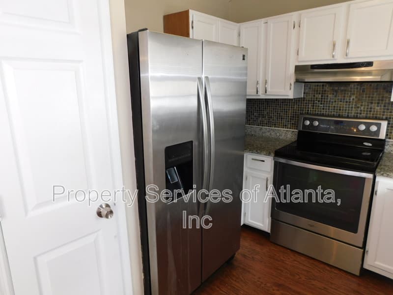 Roswell Townhome: 192 High Creek Dr