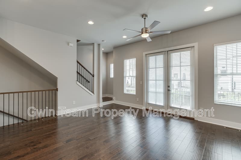 Atlanta Townhome: 721 Taylor Ct