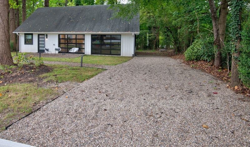 Charlotte House: 3945 Rockfern Rd