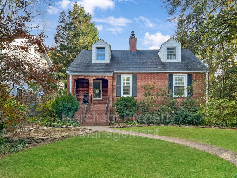 Greenville House: 111 W. Hillcrest Drive