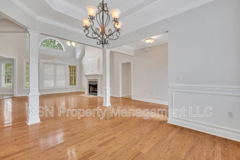 Savannah House: 5 Southernwood Place