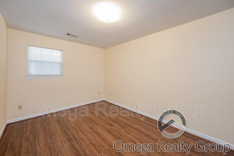 Mc Calla Condo: 484 Grey Hill Rd