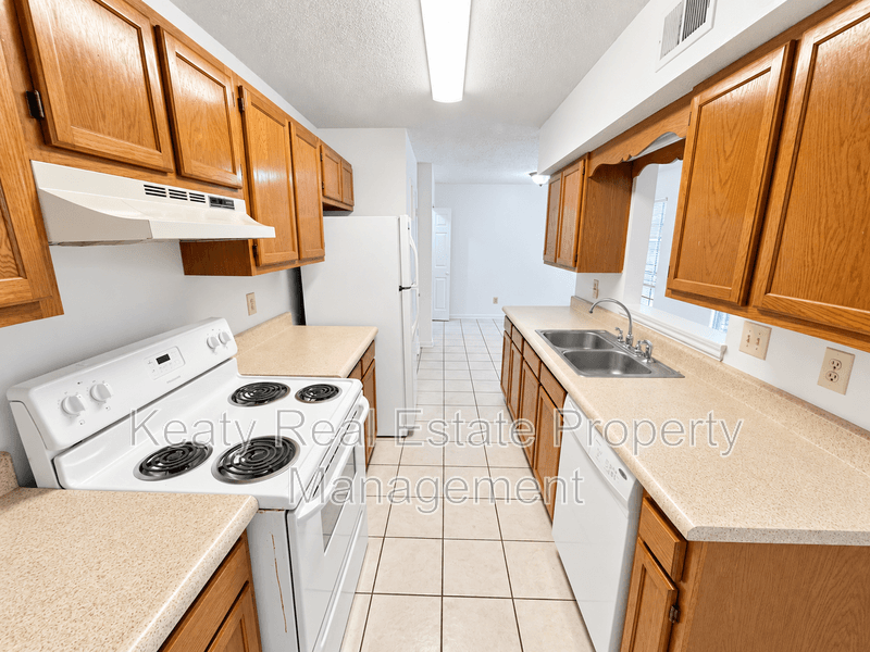 Lafayette House: 111 C Shekel Drive