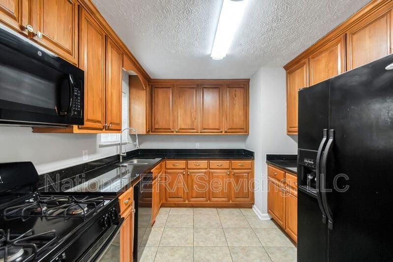 Jonesboro House: 3653 Chestnut Lake Ct.