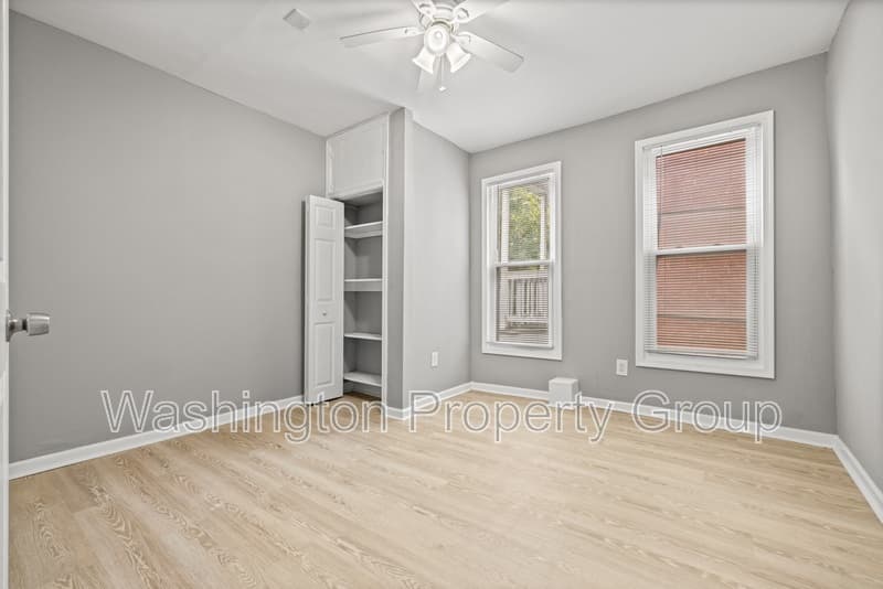 Baltimore House: 206 E 25th St