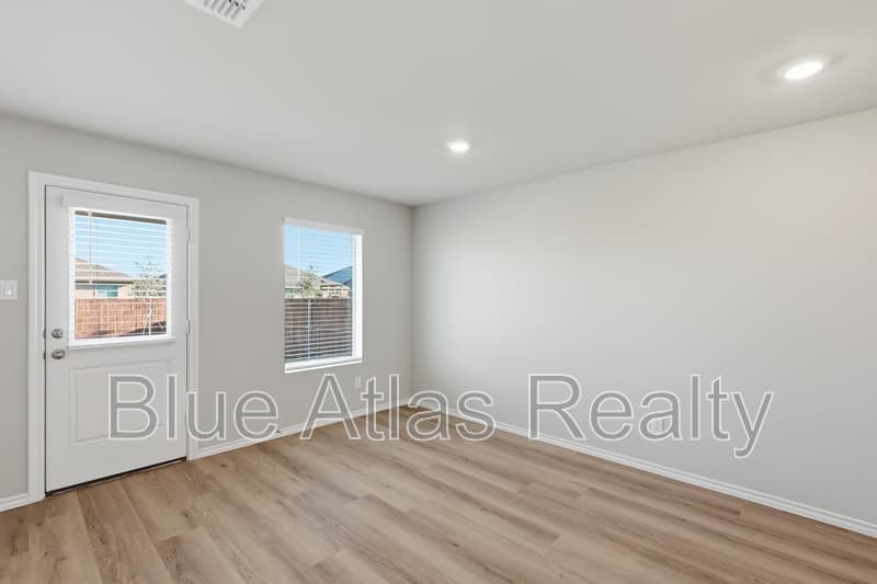 Denton House: 7740 Royal Fern Drive
