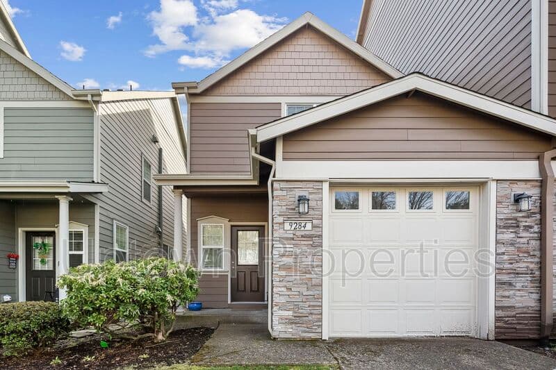 Tualatin House: 9284 SW Sweek Dr