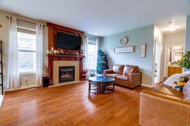 Portland House: 16552 Northeast Pacific Terrace