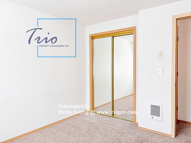 Eugene Condo: 112 Lea Avenue