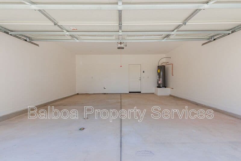 Mesa Townhome: 1318 S 105th Pl