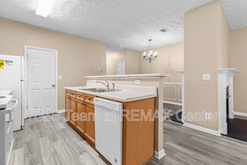 Flowery Branch Townhome: 4932 Vireo Dr