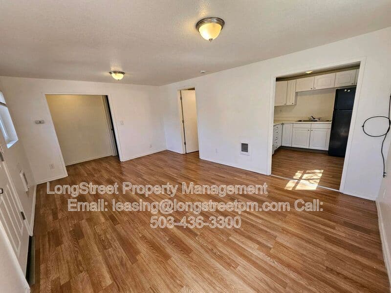Portland Condo: 4553 NE 105th Ave
