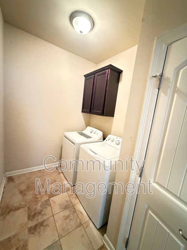 Baton Rouge House: 1415 Granby Dr