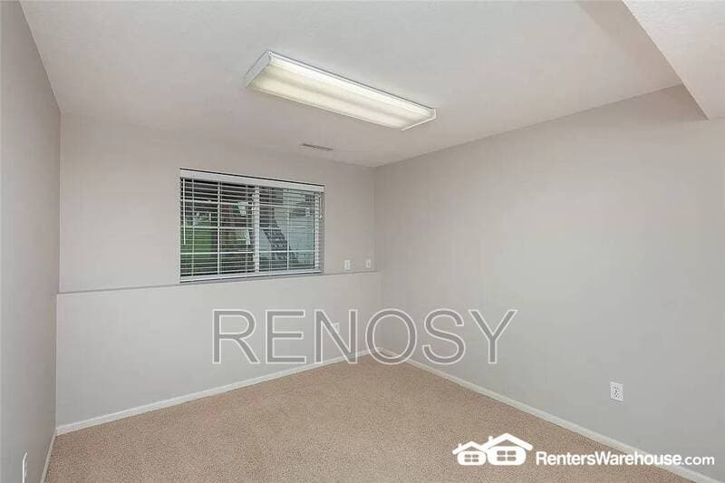 West Des Moines House: 7732 Beechtree Ln