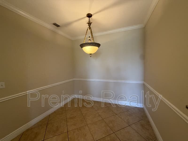 Clearwater Condo: 2747 Via Capri