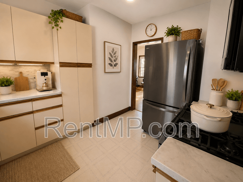 Mount Pleasant Condo: 706 South Arnold Street - 1
