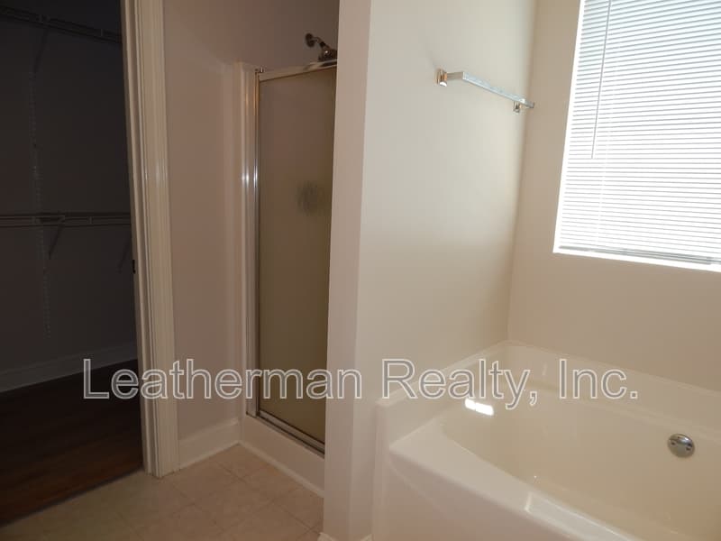 Florence House: 2109 Elderberry Dr
