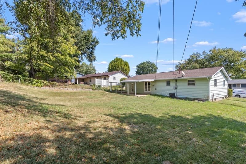 Saint Charles House: 1517 Lincoln Drive