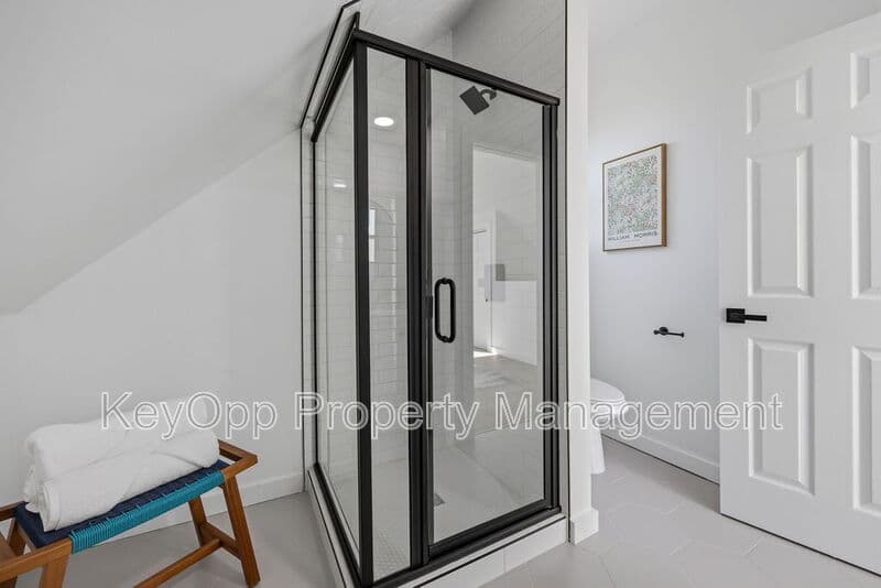 San Francisco Condo: 2730 23rd Street