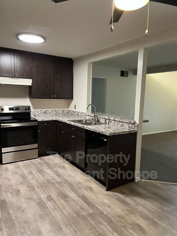 Ventura Condo: 1300 Saratoga Avenue