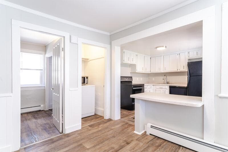 Troy House: 874 6th Avenue