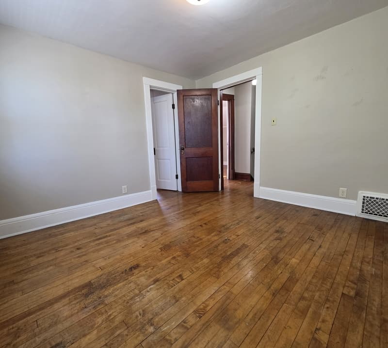 Appleton House: 1009 North Oneida Street