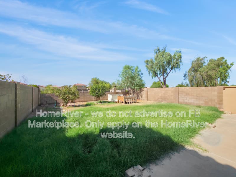 Phoenix House: 11202 W Devonshire Ave
