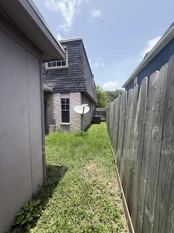 Corpus Christi Condo: 5001 Meandering Lane