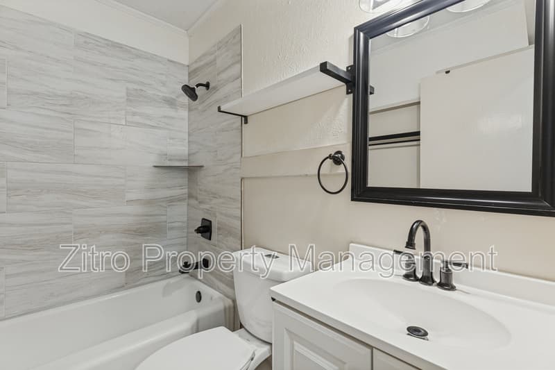 Fort Worth House: 3625 El Campo Ave