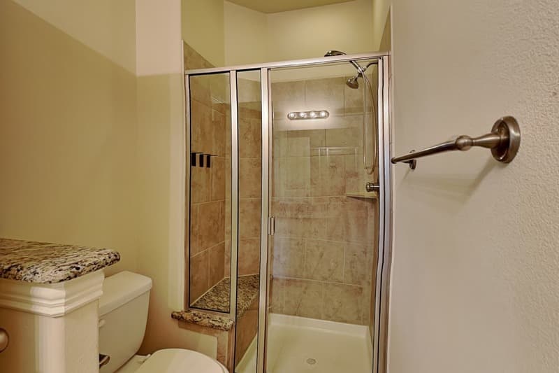 Garland House: 3006 Knightsbridge Ln