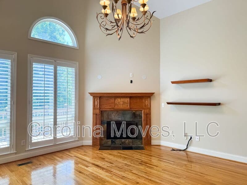 Duncan House: 745 Charleston Place