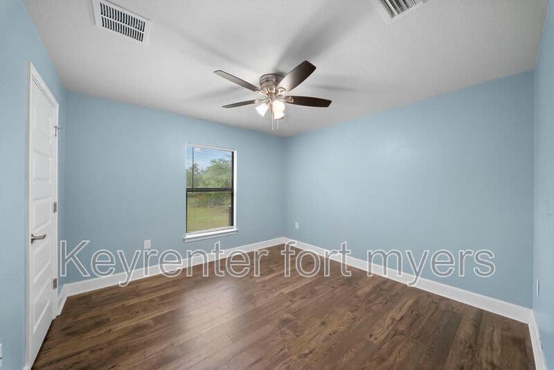 Lehigh Acres House: 490 Windermere Dr