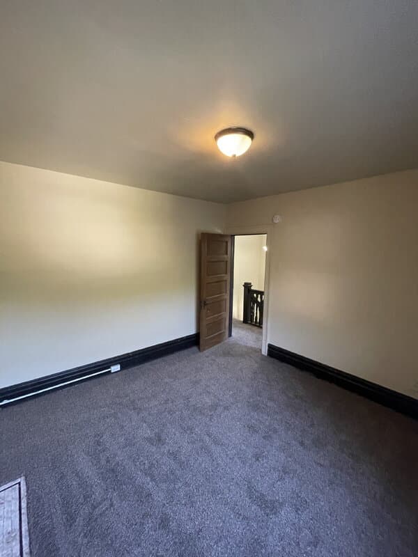 Pittsburgh House: 1250 Blackadore Avenue