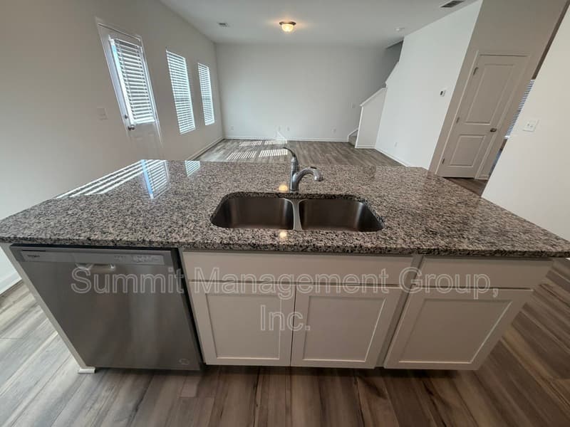 Conyers House: 2305 Hedgeview Road