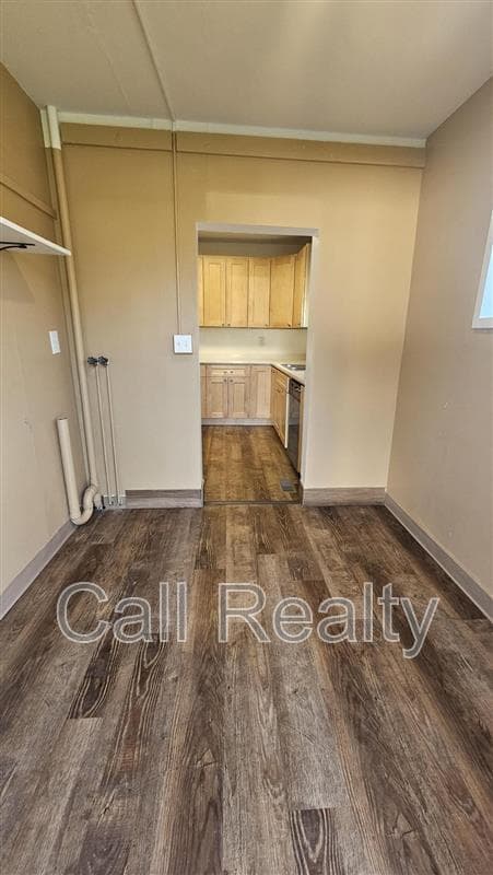 Spokane House: 2903 N Smith