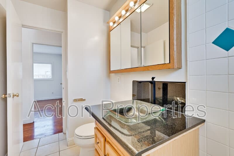 Sunnyvale Condo: 439 Glendale Avenue
