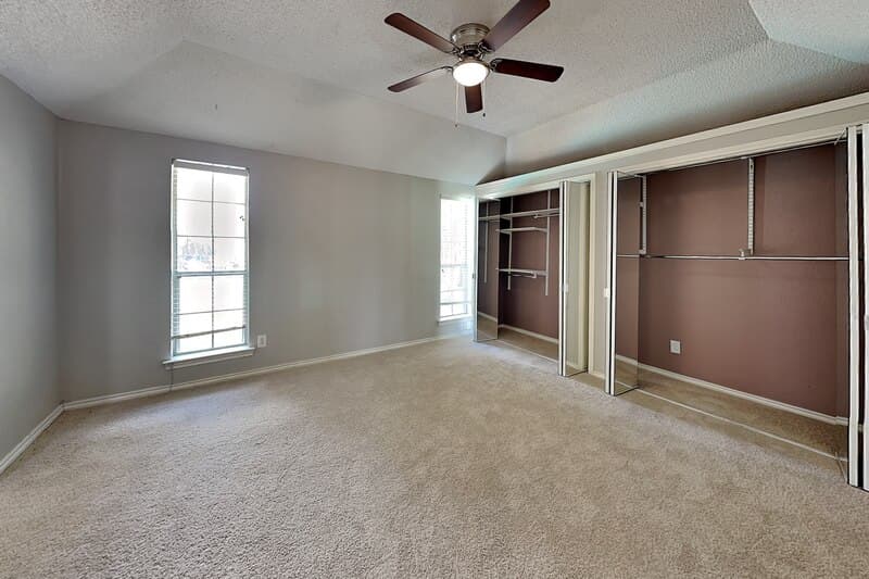 Carrollton House: 1605 Brighton Dr