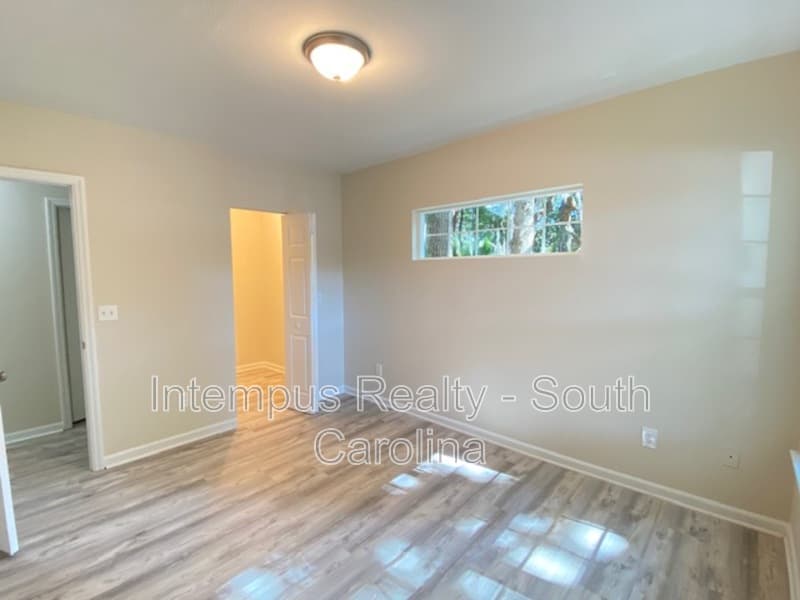 Bluffton Condo: 897 Fording Island Rd