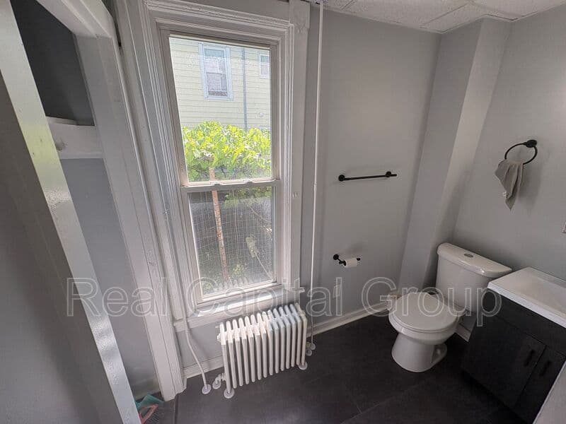 Troy Condo: 1213 Jacob St.