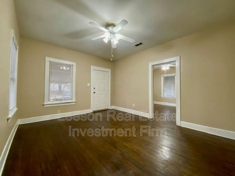Shreveport House: 135 E Olive Street