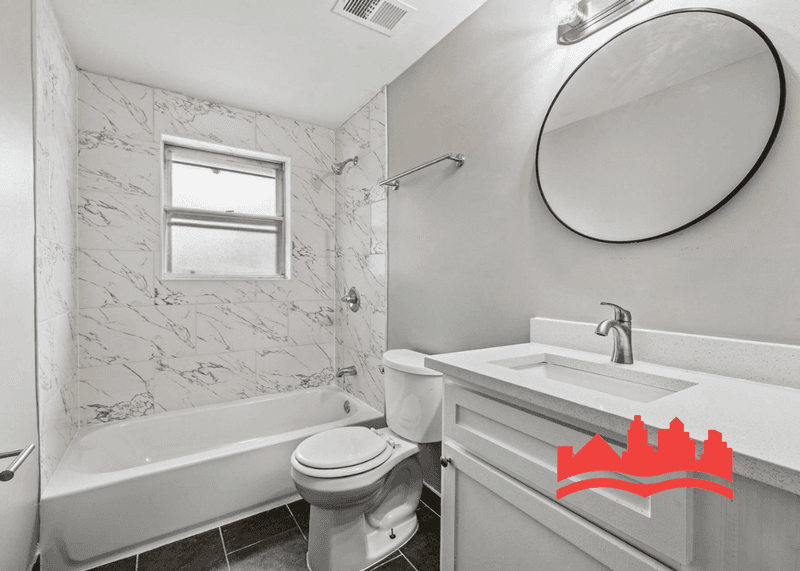 Bartlett House: 3915 Clover Hill Dr