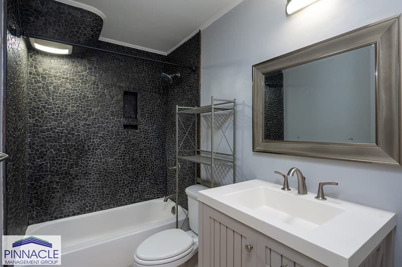 Honolulu Condo: 1658 Liholiho St. #304