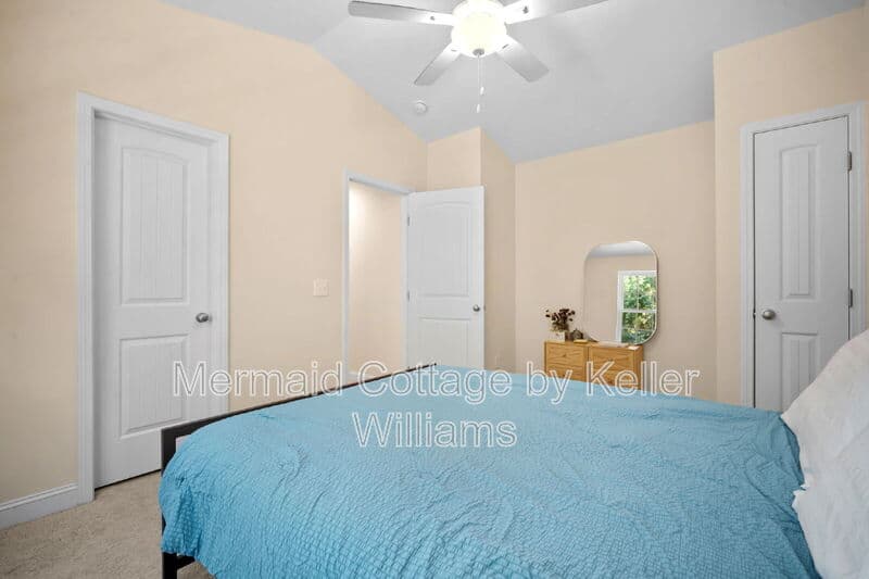 Beaufort Townhome: 222 Admiration Avenue