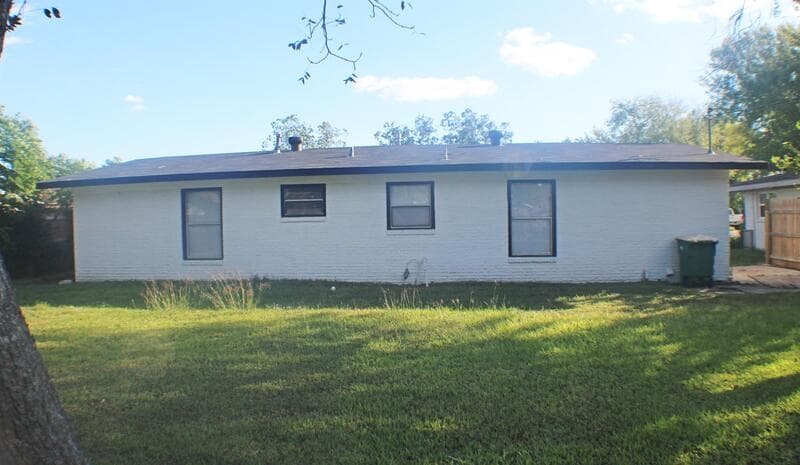 Victoria House: 3408 Allendale Street