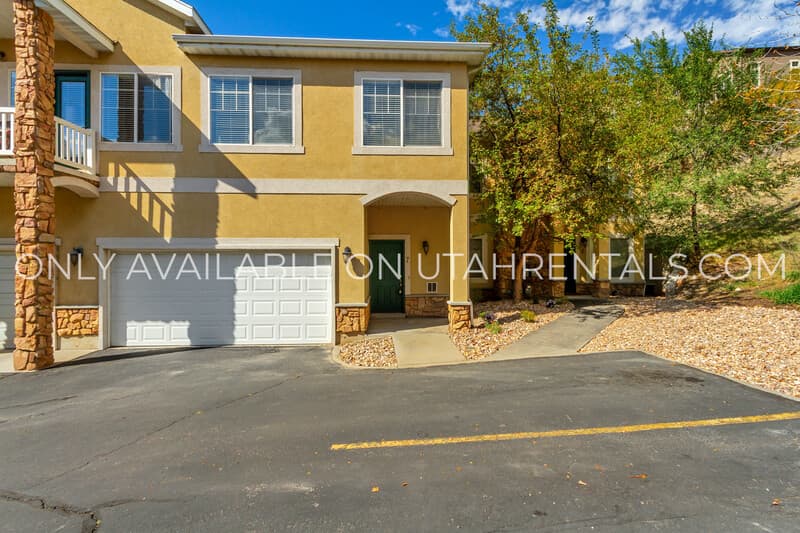 Provo Condo: 1043 Canyon Meadow Dr