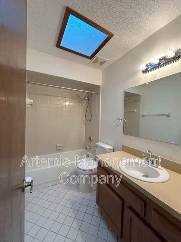 Jacksonville House: 12421 Bears Den Court