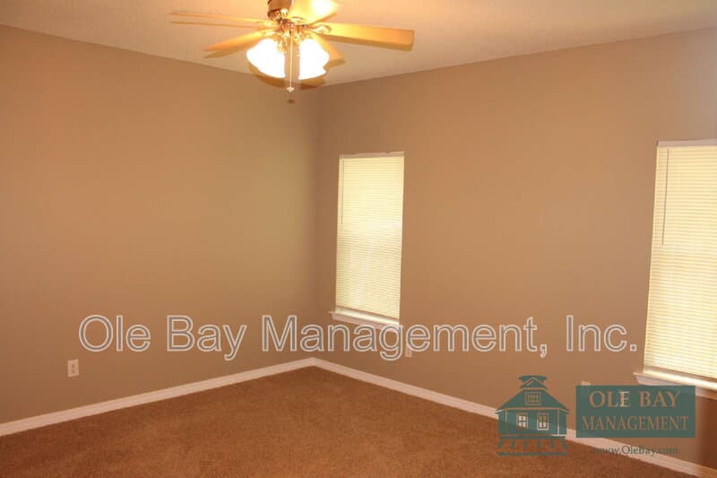 Mobile House: 8762 Fangorn Rd